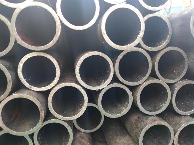 镇江10#结构用无缝钢管